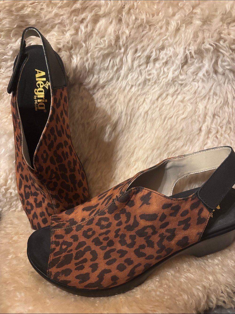 NEW Ladies Allegria Leopard Sandal 40